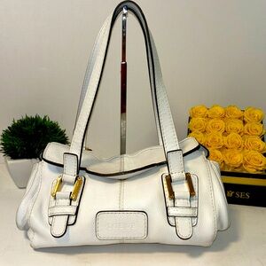 GUC White Loewe Shoulder Bag